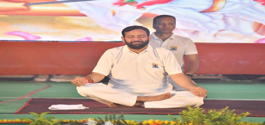योग दिवस पर सीएम नायब सैनी ने किया बड़ा ऐलान, कहा- प्रदेश में खोली 100 नई योग और व्यायाम शाला जाएंगी