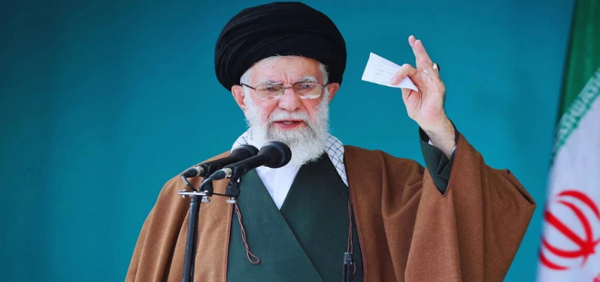 खामेनेई की विरासत पर किसका नाम? सुप्रीम लीडर ने बेटे को दरकिनार कर चुने तीन उत्तराधिकारी