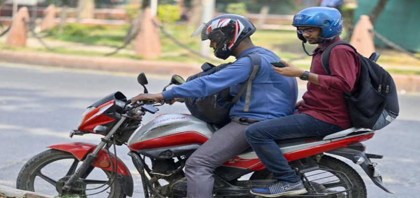 सड़क सुरक्षा के लिए सरकार का नया कदम,अब हर टू-व्हीलर में अनिवार्य होगा ये खास फीचर!