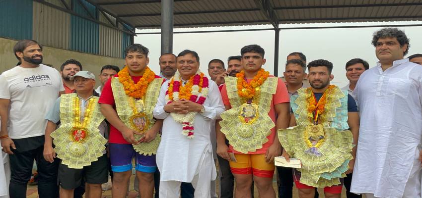 वर्ल्ड मिलट्री कुश्ती चैम्पियनशिप में गोल्ड मेडल जीतने वाले पहले भारतीय बने पहलवान सुमित दलाल, हरियाणा का नाम किया रोशन