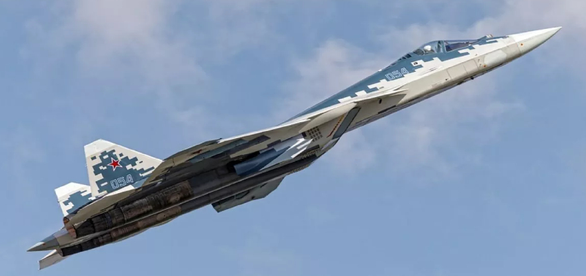 पांचवीं पीढ़ी के जेट्स की जंग में रूस और अमेरिका, भारत के लिए Su-57 या F-35; कौन मारेगा बाजी?