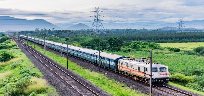 यात्रीगण कृपया ध्यान दें! आज से देश में लागू होगा रेलवे का नया नियम, अभी जान लें नए अपडेट्स