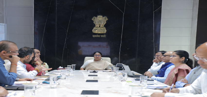 DTC का कायापलट...बस अड्डे बनेंगे हाइटेक, रेखा सरकार बदलेगी परिवहन सेवाओं का नैन-नक्श