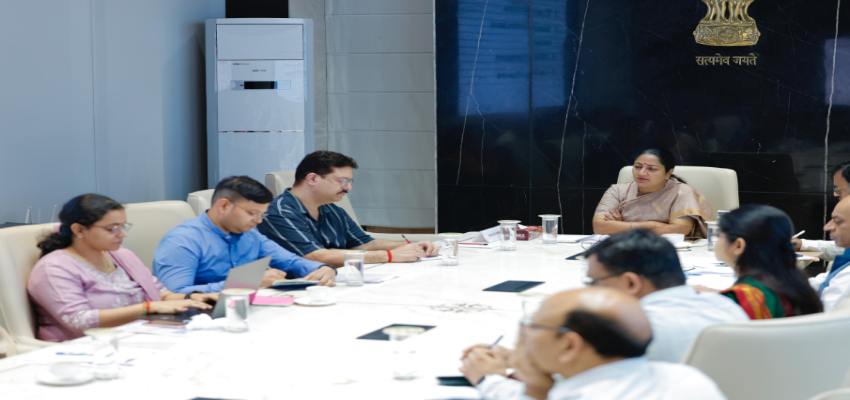 डेंगू के रोकथाम के लिए मुख्यमंत्री रेखा गुप्ता ने जारी किया आदेश, कहा- चालान काटने से पहले दो बार चेतावनी दी जाए