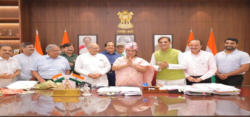 Delhi News: व्यापारियों के हितों का ध्यान रख रही है दिल्ली सरकार: मुख्यमंत्री रेखा गुप्ता