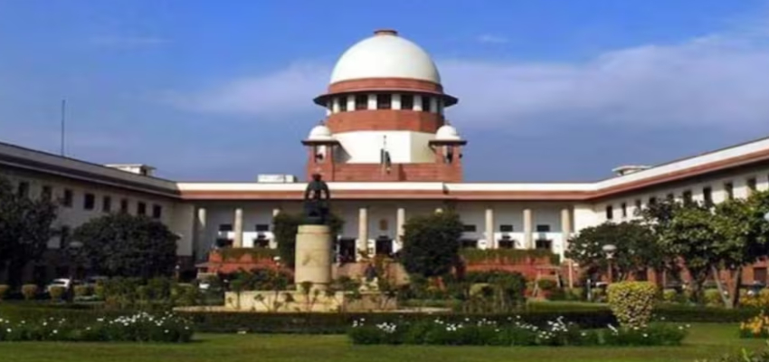 'आधार कार्ड फर्जी भी हो सकते हैं...' सुप्रीम कोर्ट ने SIR पर रोक लगाने से किया इनकार