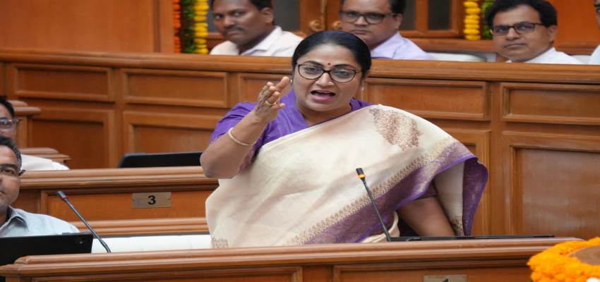 नई सुविधाओं से लैस होगी ये यू स्पेशल बसें, ताकि विद्यार्थियों को आने-जाने में समस्या न हो- सीएम रेखा गुप्ता