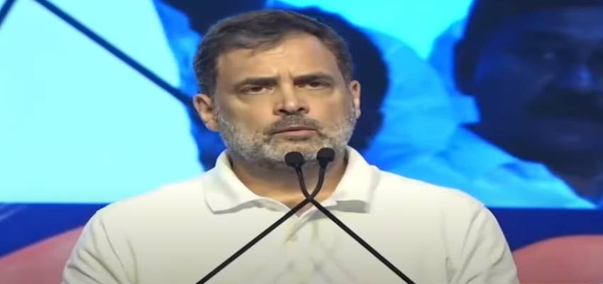 ‘वोट की चोरी संविधान के साथ धोखा है’ बेंगलुरू में एक बार फिर चुनाव आयोग पर बरसे राहुल गांधी