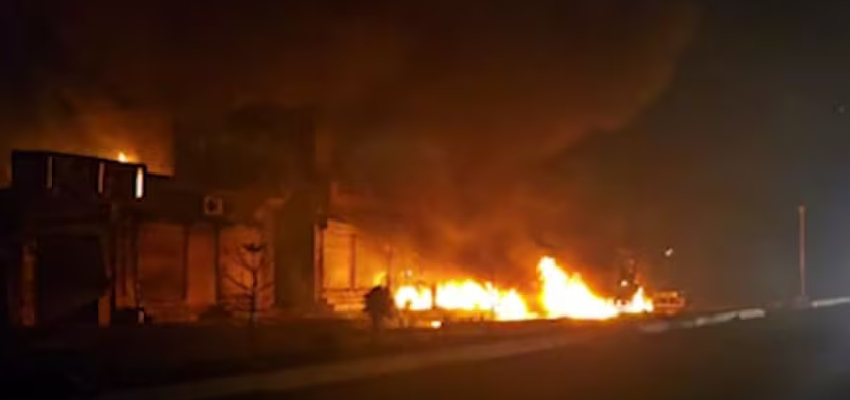 पंजाब में भीषण सड़क हादसा... LPG टैंकर ब्लास्ट में 7 की मौत 15 लोगों झुलसे, पुलिस ने किया FIR दर्ज