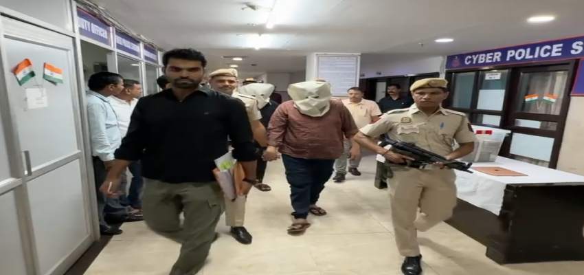 दिल्ली पुलिस की महिला कांस्टेबल को साइबर अपराधियों ने बनाया निशाना, एक करोड़ 34 लाख रुपए के साथ दो आरोपी गिरफ्तार