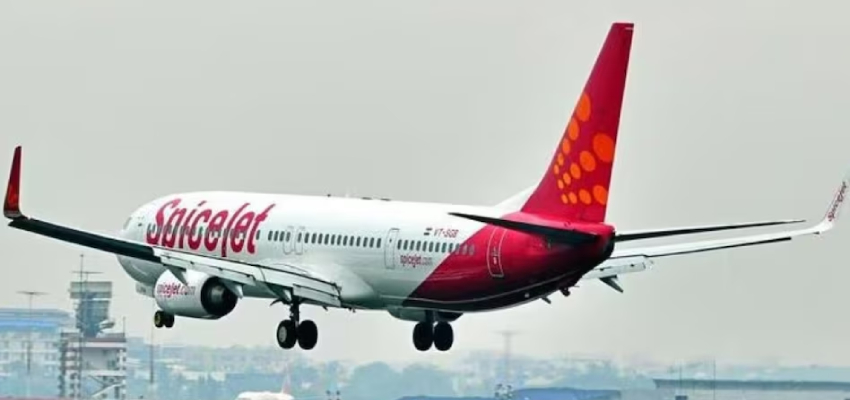 दिल्ली-श्रीनगर Spicejet फ्लाइट की इमरजेंसी लैंडिंग, 205 यात्री थें सवार