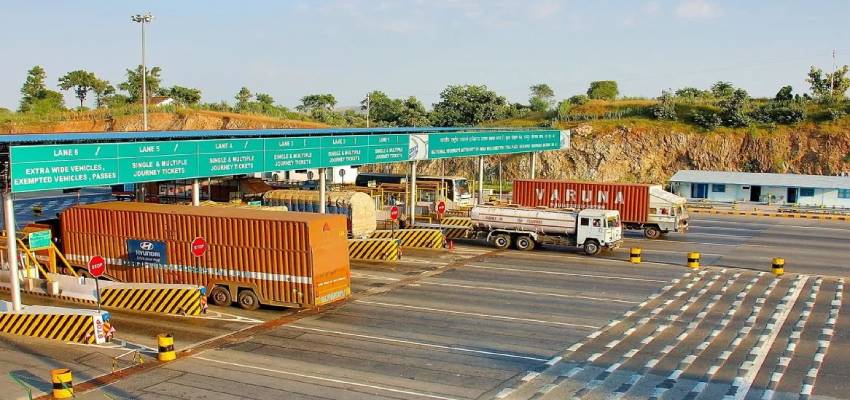 अब बिना रुकावट के फ्लो में चलेंगी गाड़ियां, जल्द खुलेगा देश का पहला बैरियर-फ्री टोल