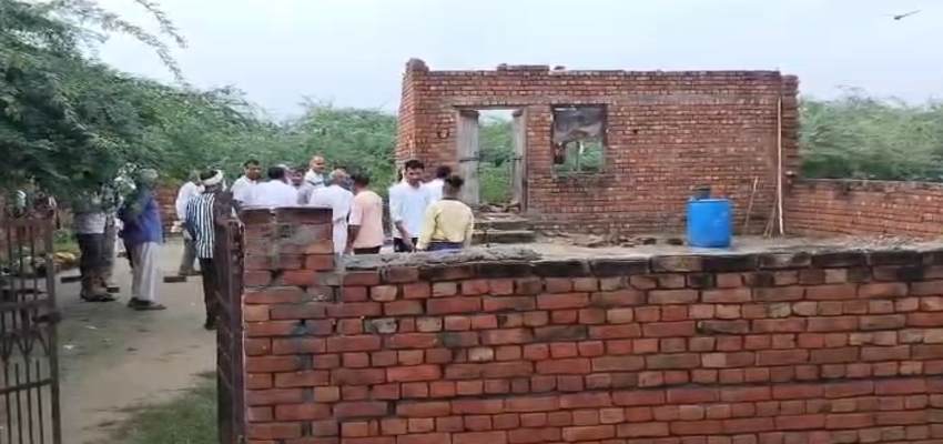 HARYANA NEWS: भिवानी में छत गिरने से तीन नाबालिक बच्चियों की मौत, तीन गंभीर रूप से घायल