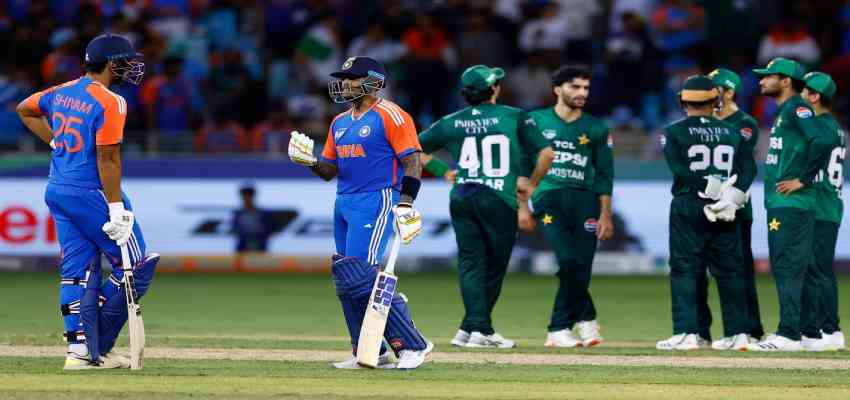 
												Asia Cup 2025: फिर देखने को मिलेगा 'नो-हैंडशेक वॉर', फिर भिड़ेंगे भारत और पाकिस्तान