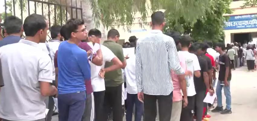 चपरासी की नौकरी पाने के लिए बीटेक-MBA के छात्रों में मची होड़! राजस्थान में 8 साल बाद निकली भर्ती