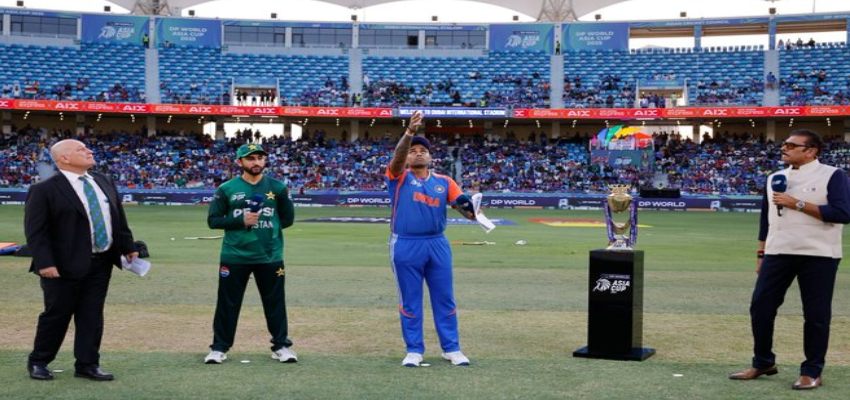 
							Asia Cup 2025: भारत-पाक के महामुकाबले में फिर उभर सकता है बायकॉट का खतरा, रेफरी के नाम ने बढ़ाई गर्माहट