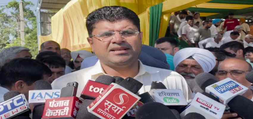 HARYANA NEWS: ‘मुख्यमंत्री और उनकी पुलिस गायब रहती है’ दुष्यंत चौटाला ने सैनी सरकार पर साधा निशाना