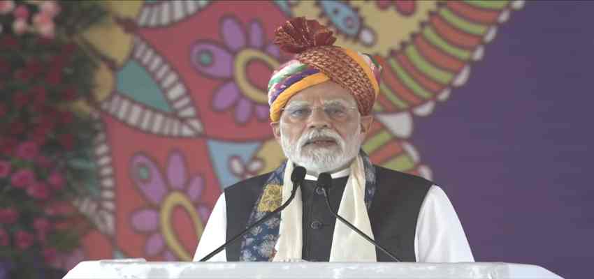 ‘आज भारत विकसित होने के लिए तेज गति से काम कर रहा है’  बांसवाड़ा में पीएम मोदी ने कई विकास परियोजनाओं का किया शिलान्यास
