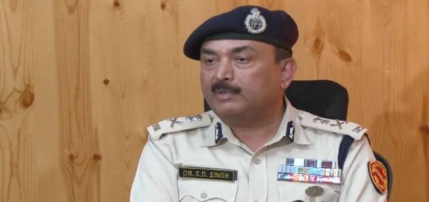 सोनम वांगचुक ने भड़काई हिंसा और जल उठा लद्दाख, DGP ने खोला सुरक्षाबलों की ओर से हुई फायरिंग का राज