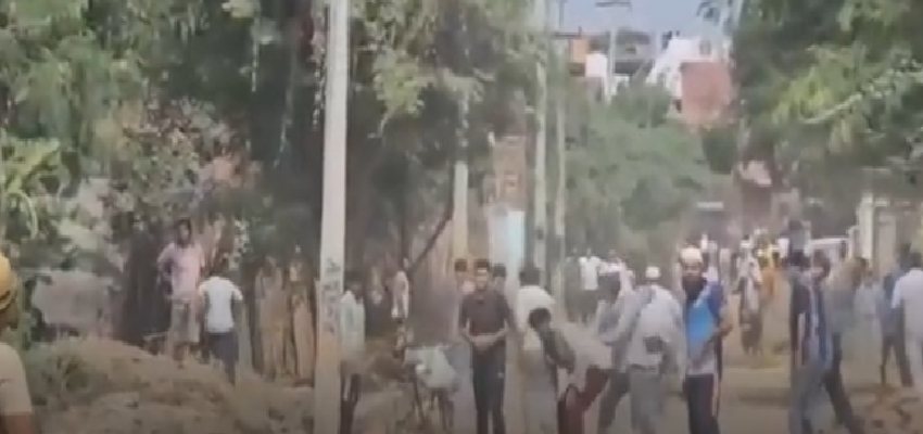 नूंह में चोरों को पकड़ने पहुंची पुलिस, लोगों ने की पत्थरबाजी और फायरिंग
