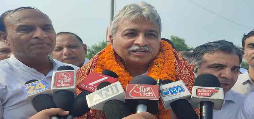 
							Haryana News: ‘अचानक आए फैसले से आहत थे’  कैप्टन अजय सिंह यादव की नाराजगी पर बोले राव नरेंद्र सिंह