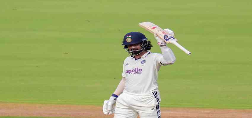 
							IND vs WI : भारत के नाम रहा पहला दिन दिन, 2 विकेट खोकर बनाए 121 रन,  162 रनों पर वेस्टइंडीज हुई ढेर