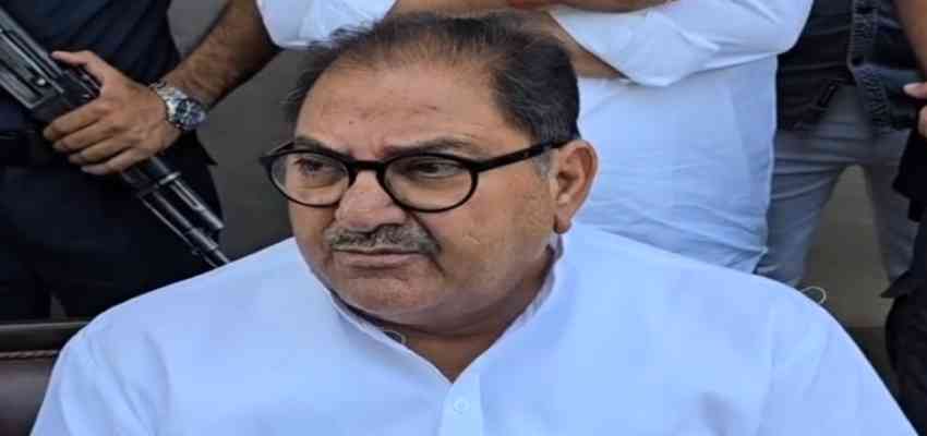 HARYANA NEWS: अभय सिंह चौटाला ने सैनी सरकार पर साधा निशाना, कहा-प्रदेश की सरकार दिल्ली में बैठे लोग चला रहे हैं