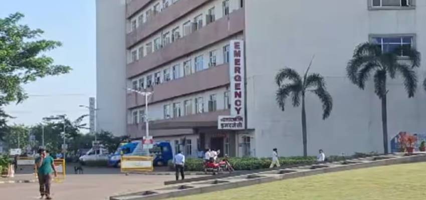 मोबाइल लोकेशन से पकड़े गए अपराधी...दुर्गापुर MBBS स्टूडेंट गैंगरेप केस में पुलिस की बड़ी कार्रवाई, 3 आरोपी गिरफ्तार
