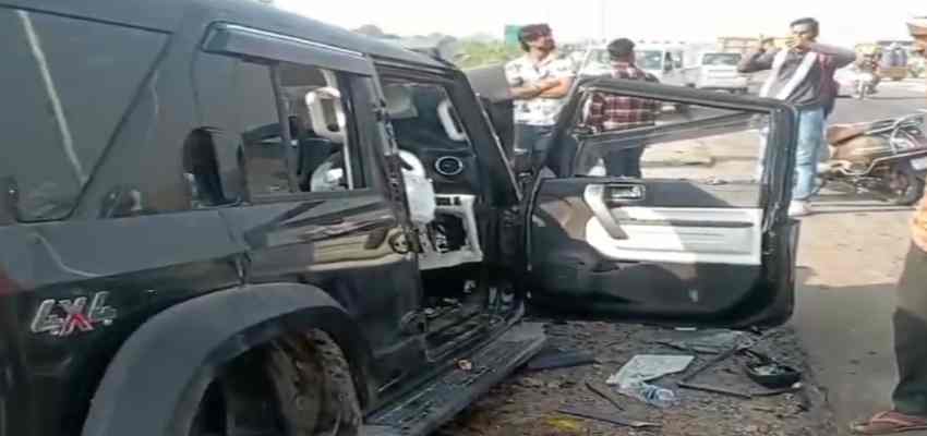 HARYANA NEWS: रेवाड़ी में तेज रफ्तार कहर, ट्रक से टकराई थार; दो युवकों की मौत
