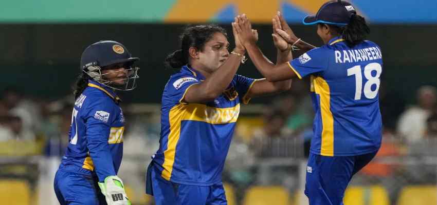 
									Women World Cup 2025: महिला विश्व कप में श्रीलंका ने कर दिया कमाल, 4 गेदों पर चार विकेट लेकर बांग्लादेश के साथ किया खेला