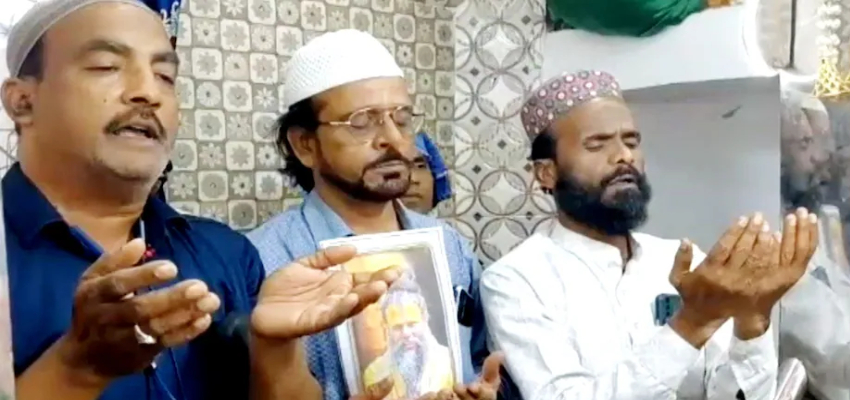 संत की तंदुरुस्ती के लिए दरगाह पहुंचे मुस्लिम युवा, प्रेमानंद महाराज की तस्वीर सीने से लगाकर की दुआ
