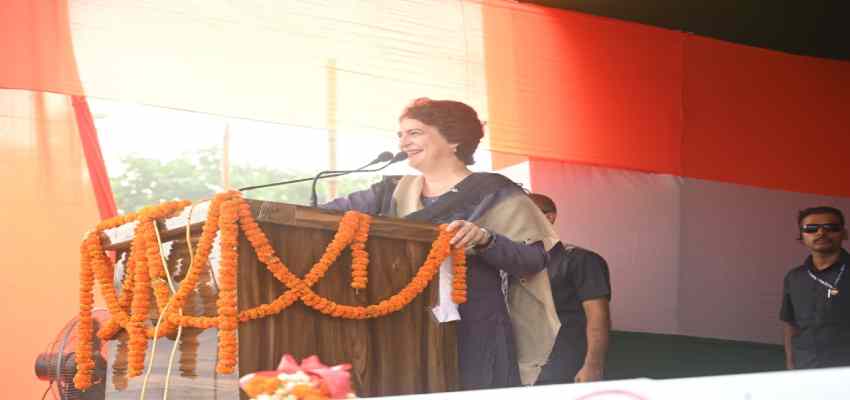 
								Bihar Assembly Elections 2025: ‘10 हजार रुपए ले लो, लेकिन इन्हें अपना वोट मत दो’  NDA पर जमकर बरसीं प्रियंका गांधी