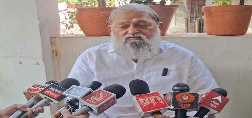 
							HARYANA NEWS:  ‘बिहार चुनाव में इनका महागठबंधन डूब रहा है’ राहुल गांधी के मछली पकड़न पर अनिल विज ने कसा तंज