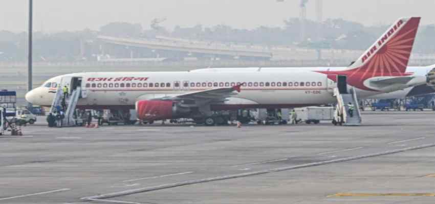 इंदिरा गांधी इंटरनेशनल एयरपोर्ट खत्म हुई तकनीकी समस्या, 800 से ज्यादा उड़ाने हुई थी रद्द