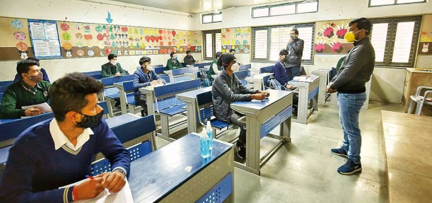 गंभीर वायु प्रदूषण के कारण दिल्ली  सरकार का बड़ा फैसला, कक्षा 5 तक के छात्रों की अब होंगी हाइब्रिड मोड क्लासेस