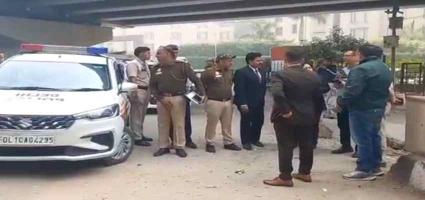 Delhi News: दिल्ली में एक और ब्लास्ट की सूचना, पुलिस ने दी सफाई