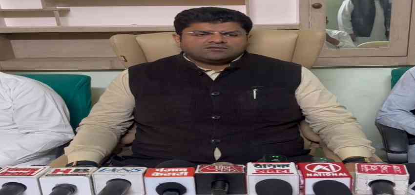 HARYANA NEWS: दुष्यंत चौटाला ने DGP के बयान पर किया पलटवार, बोले- '95% जवान देहात से आते हैं'