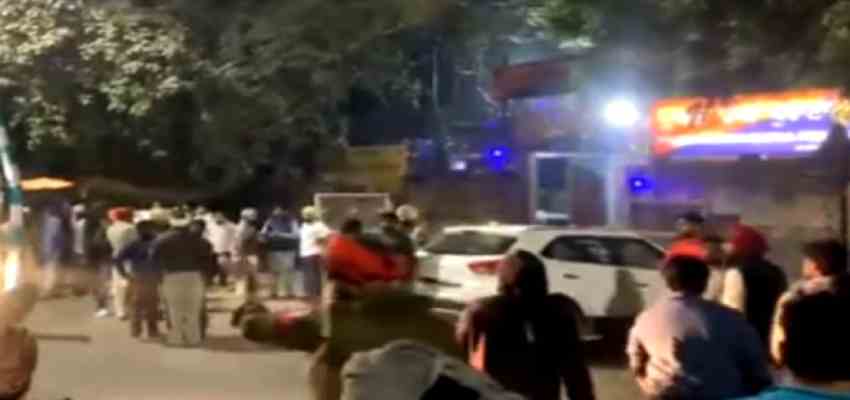 
								Punjab News: 28 वर्षीय युवक की हत्या, शव ड्रेन में मिला; परिवार का पुलिस पर लापरवाही का आरोप, रोष में रोड जाम