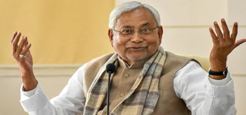 20 साल की यात्रा, 10वीं बार शपथ… बिहार की राजनीति में फिर नीतीश का जलवा, NDA ने सौंपी सत्ता की कमान