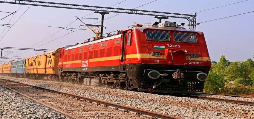 कोहरा बढ़ा, ट्रेनों पर ब्रेक…रेलवे का बड़ा फैसला, 1 दिसंबर से ये ट्रेनें तीन महीनों के लिए हुई कैंसिल