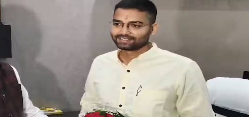 सासाराम में जमानत जब्त होने वाले उम्मीदवार के एजेंट बने नीतीश सरकार में मंत्री, जानें दीपक प्रकाश की कहानी