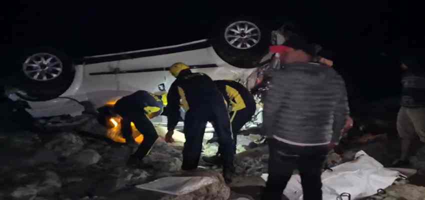 Uttarakhand News: शादी समारोह में जा रहे शिक्षकों की कार नदी में गिरी, तीन की मौत, एक गंभीर  रूप से घायल