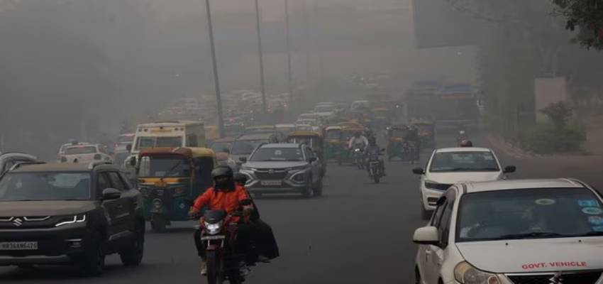 1 जनवरी से डीजल-पेट्रोल गाड़ियों से होने वाली डिलीवरी पर UP सरकार का बड़ा फैसला, ऑटो रिक्शे पर भी लगेगा बैन