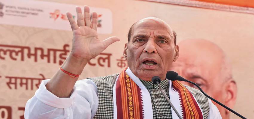 'नेहरू अयोध्या में सरकारी फंड से बाबरी मस्जिद...', राजनाथ सिंह के बयान से मचा राजनीतिक तूफान