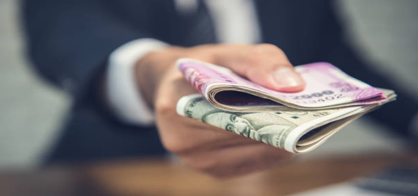 Dollar VS Rupees: डॉलर के मुकाबले 90 तक लुढ़का रुपया, जान लीजिए क्या-क्यों होंगे नुकसान