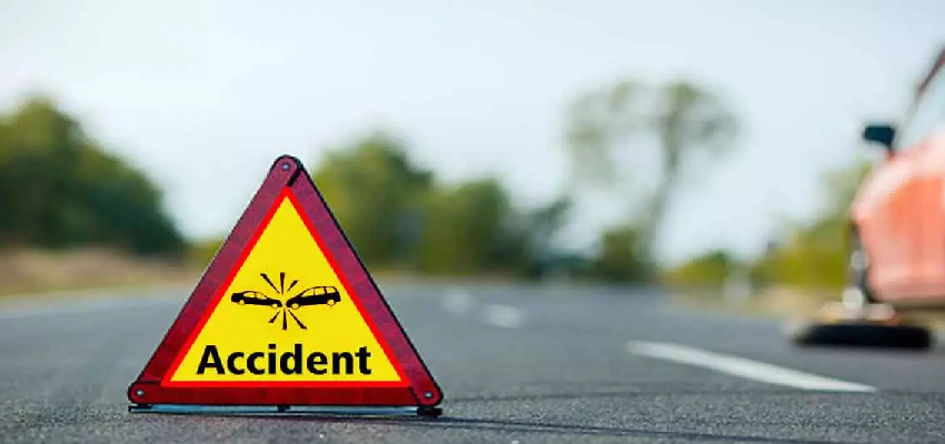 
							दिल्ली में भी भीषण सड़क हादसा...कार ने बाइक को मारी जोरदार टक्कर, 2 किशोरों की मौत