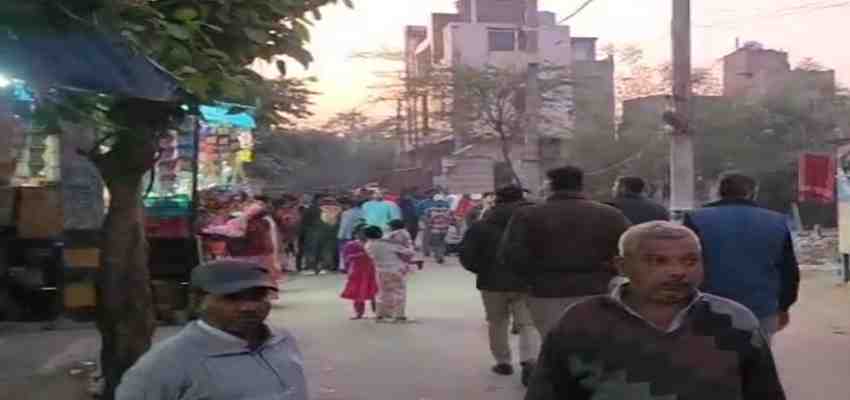 
							Delhi Murder: कंझावला में एक नाबालिग की चाकू मारकर हत्या, परिवार में पसरा मातम