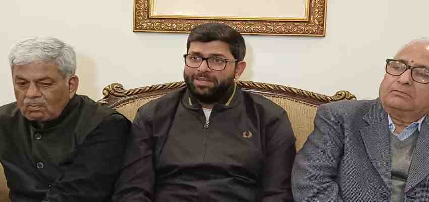 
								HARYANA NEWS: ‘डीजीपी तानाशाह की तरह कर रहे बर्ताव’ सुरक्षा वापस लिए जाने पर बोले दिग्विजय सिंह चौटाला