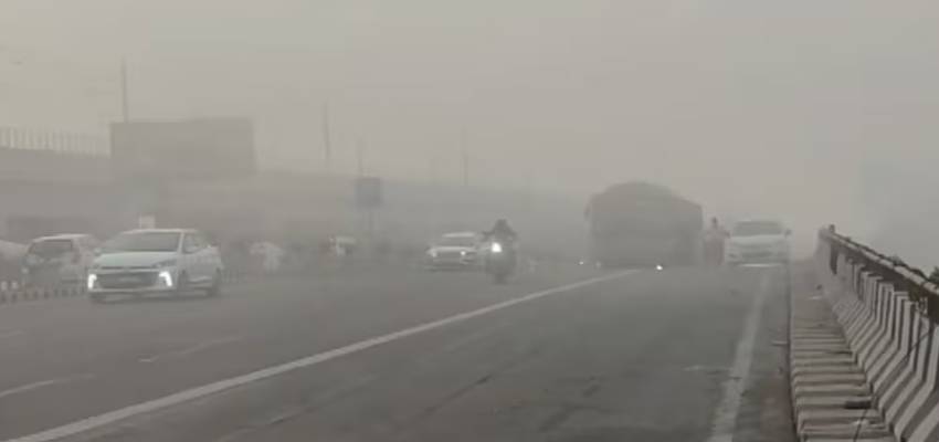 कोहरे में रोड सेफ्टी के लिए प्रशासन का बड़ा कदम, सेफ ड्राइविंग के लिए जारी की गाइडलाइन
