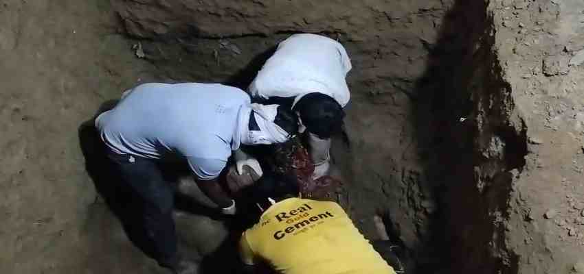 सनकी पति ने पत्नी और दो बेटियों की हत्या कर शवों को घर के 9 फीट गहरे गड्ढे में दबाया,  बिना बुर्खे के घर से बाहर जाने से नाराज था सनकी पति